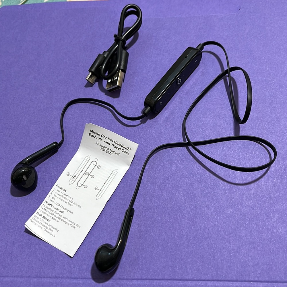 Zerto music control Bluetooth earbuds with travel case - Picture 2 of 4